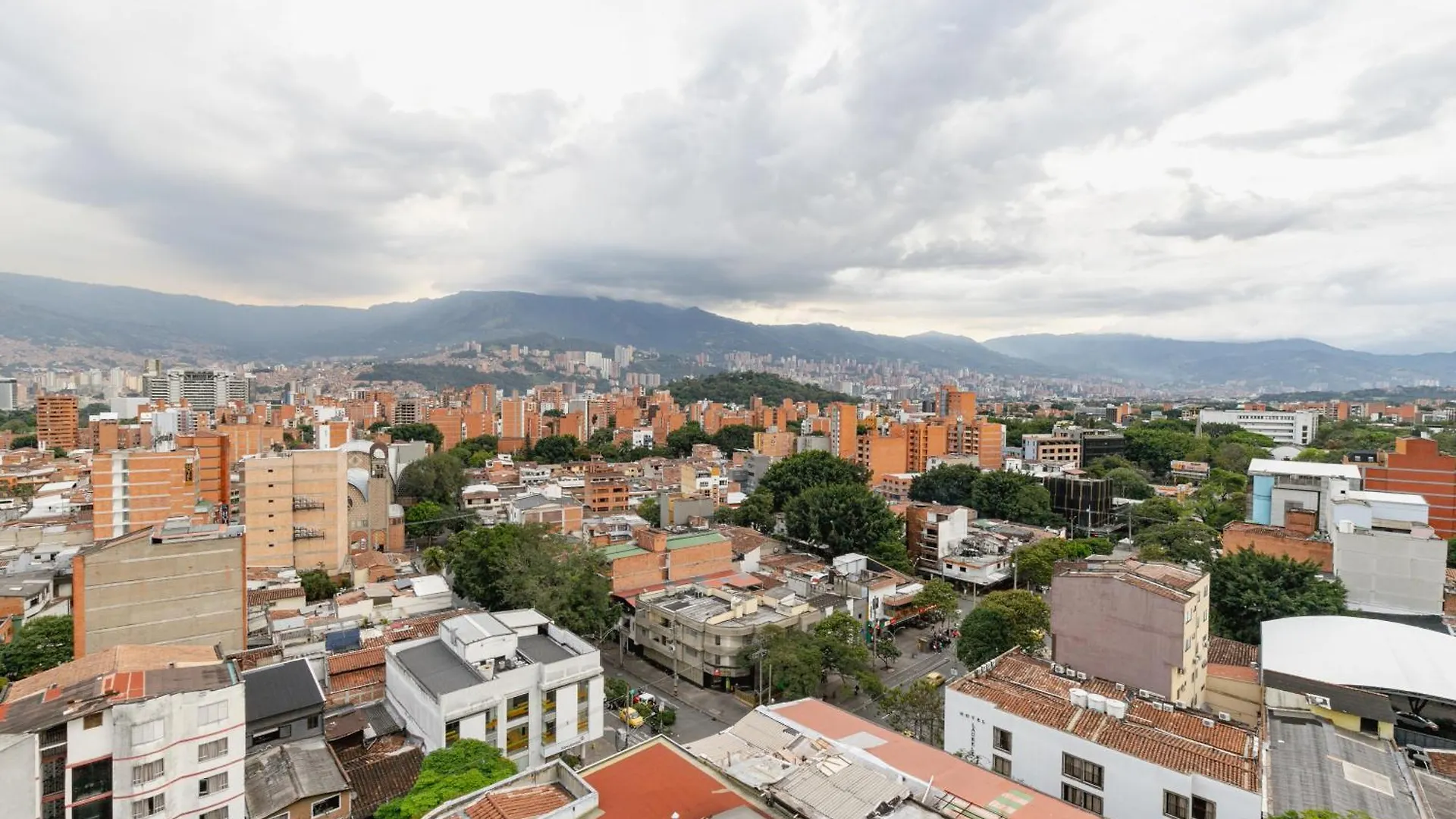 New Comfortable Laureles Apartment Medellín 0*,  Kolumbie