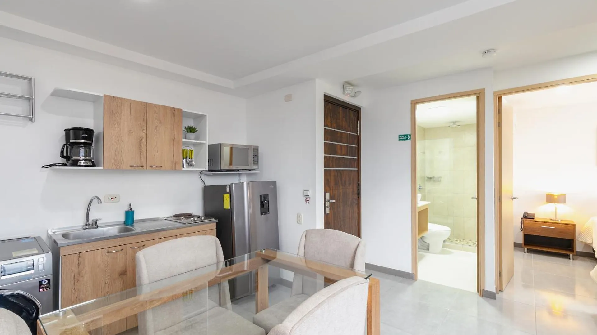 New Comfortable Laureles Apartment Medellín